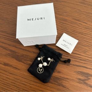 Mejuri Bold Pearl Ear Jacket Studs